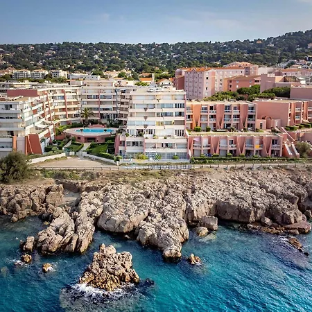 Spacieux Rez-de-jardin Avec Terrasse Et Acces Direct A La Piscine A - Fr-1-472a-171 Lejlighed *