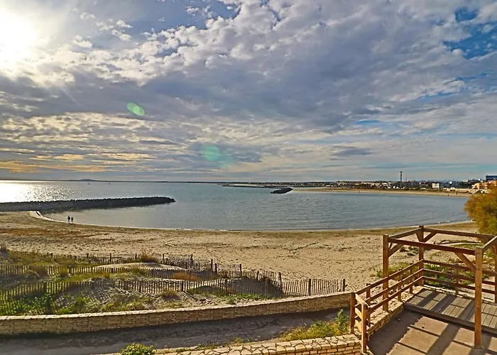 Spacieux Rez-De-Jardin A Sete Pour 6 Personnes Avec Terrasse - Fr-1-472A-171