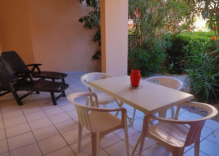 Spacieux Rez-De-Jardin A Sete Pour 6 Personnes Avec Terrasse - Fr-1-472A-171 Appartement *