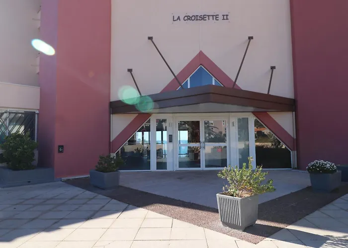 Spacieux Rez-De-Jardin A Sete Pour 6 Personnes Avec Terrasse - Fr-1-472A-171 *