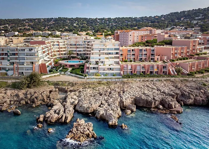 Spacieux Rez-De-Jardin A Sete Pour 6 Personnes Avec Terrasse - Fr-1-472A-171 Appartement *